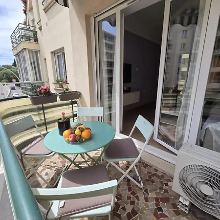 Gloria Apartman